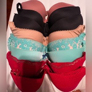 Victoria’s Secret 36D Bras- Push Up, Wireless, Lightly Lined